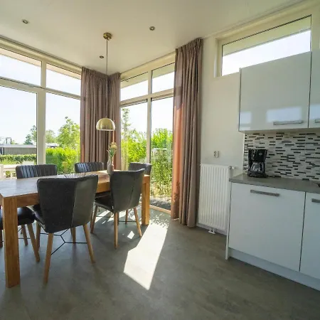 Casa de Férias Holiday Europarcs Veluwemeer-1 *
